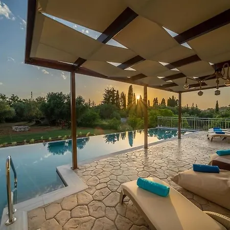 Luxury Majore Svoronata