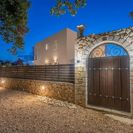 Luxury Majore * Svoronata