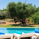 Luxury Majore * Svoronata